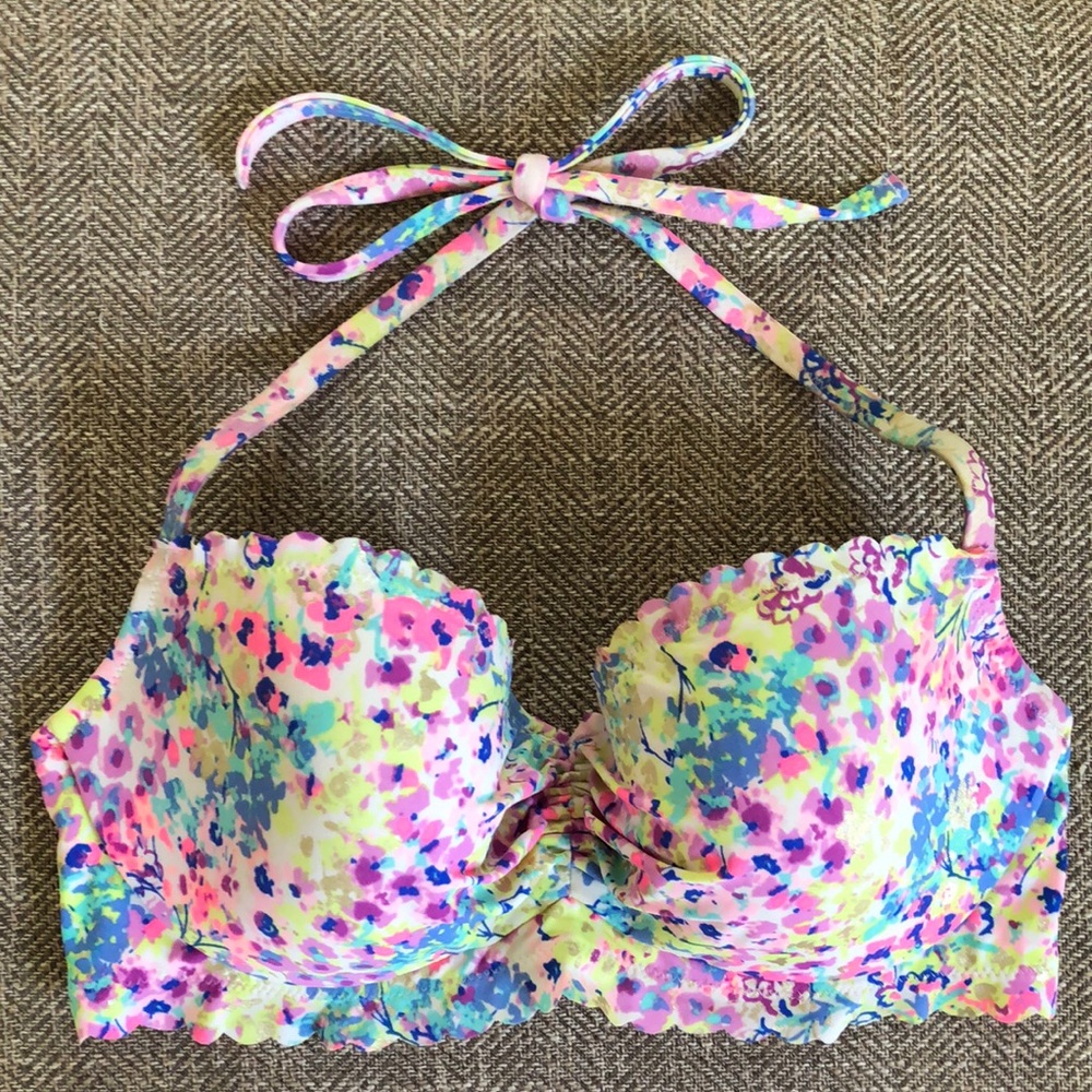 VS Underwire Scalloped Swim Top 34D